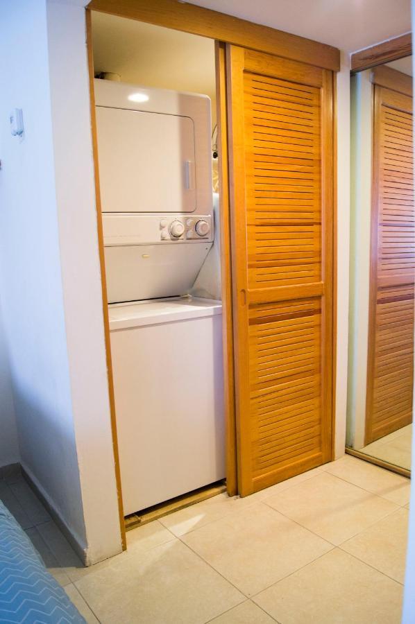 Cancun Beachfront Condo ภายนอก รูปภาพ