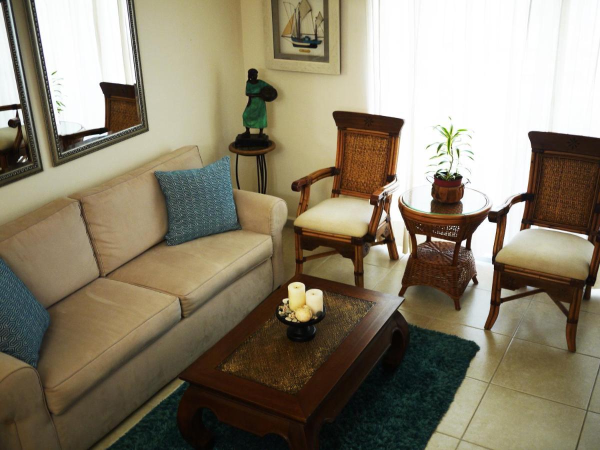 Cancun Beachfront Condo ภายนอก รูปภาพ