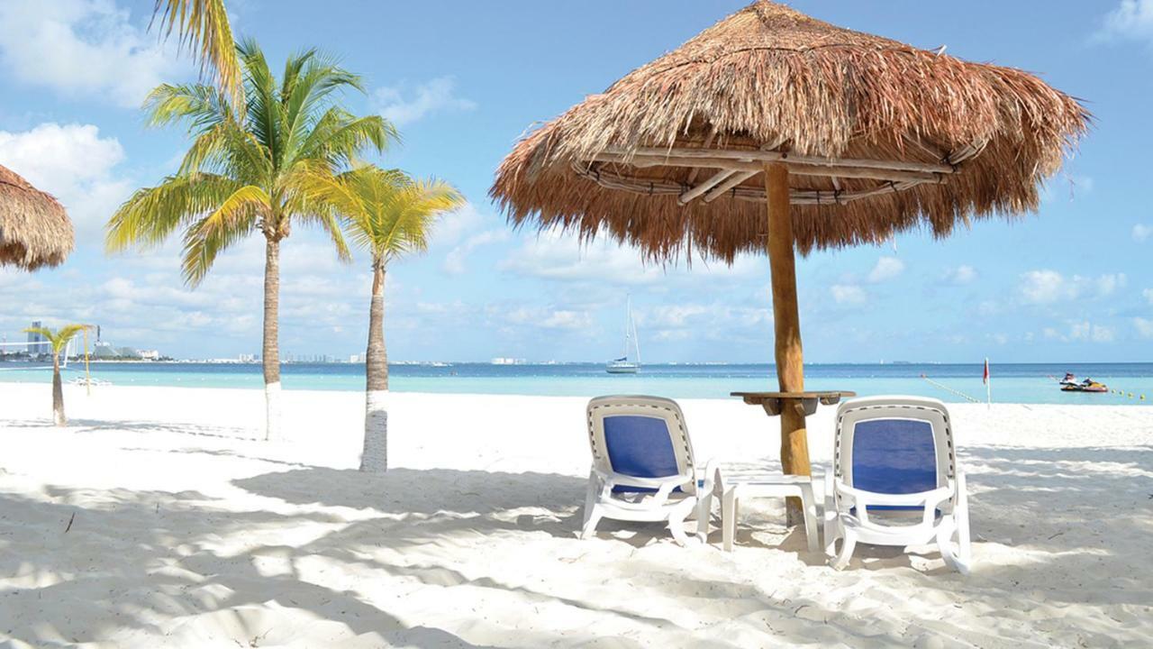 Cancun Beachfront Condo ภายนอก รูปภาพ