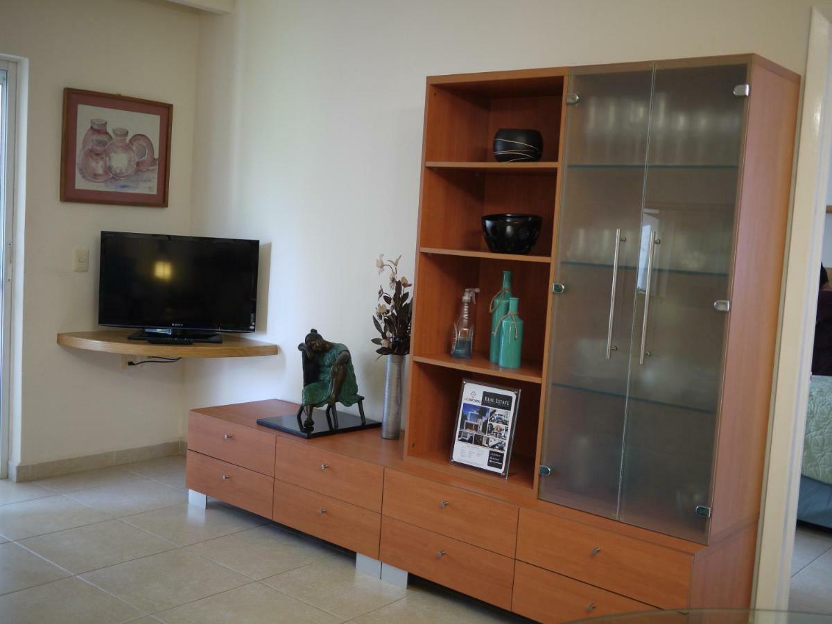 Cancun Beachfront Condo ภายนอก รูปภาพ