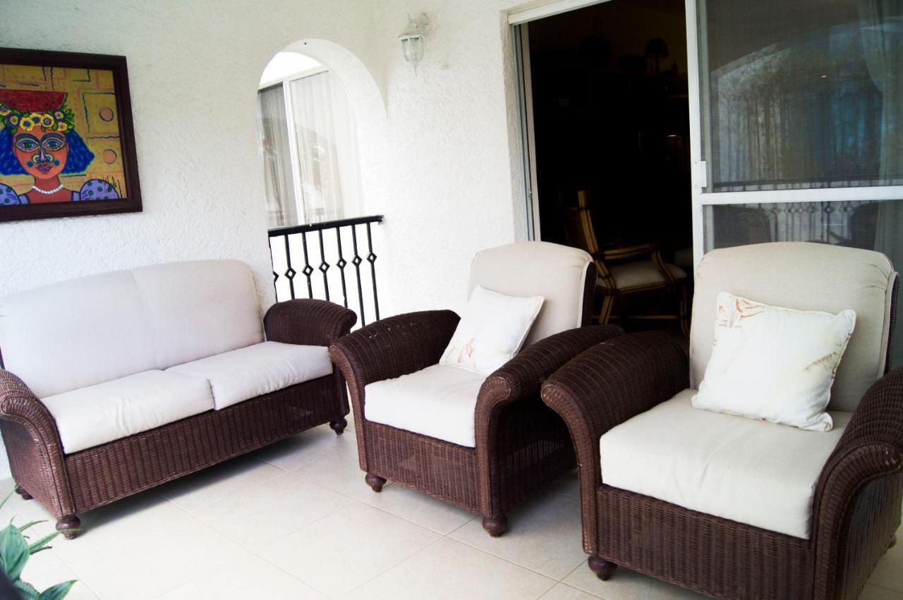 Cancun Beachfront Condo ภายนอก รูปภาพ